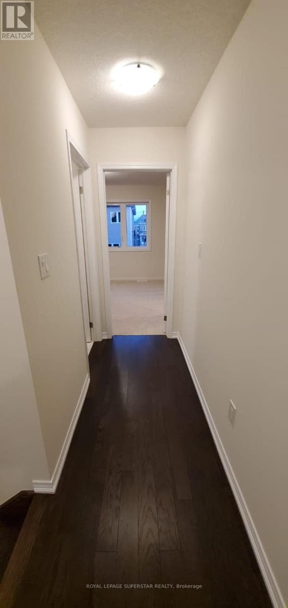 Building Photo - 71 Esther Cres