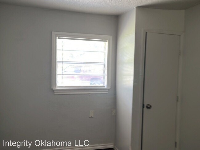 Building Photo - 3 br, 1 bath House - 1720 Cherry Ln