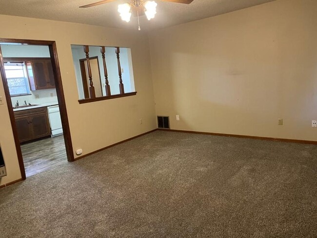 Building Photo - 1703 10th St