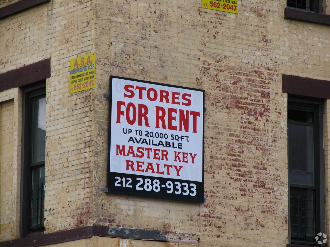  - 2331-2337 Second Ave