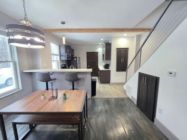 Foto del edificio - 920 2nd Ave S