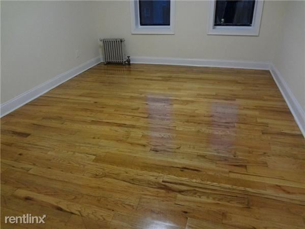 Building Photo - 531 W 179th St