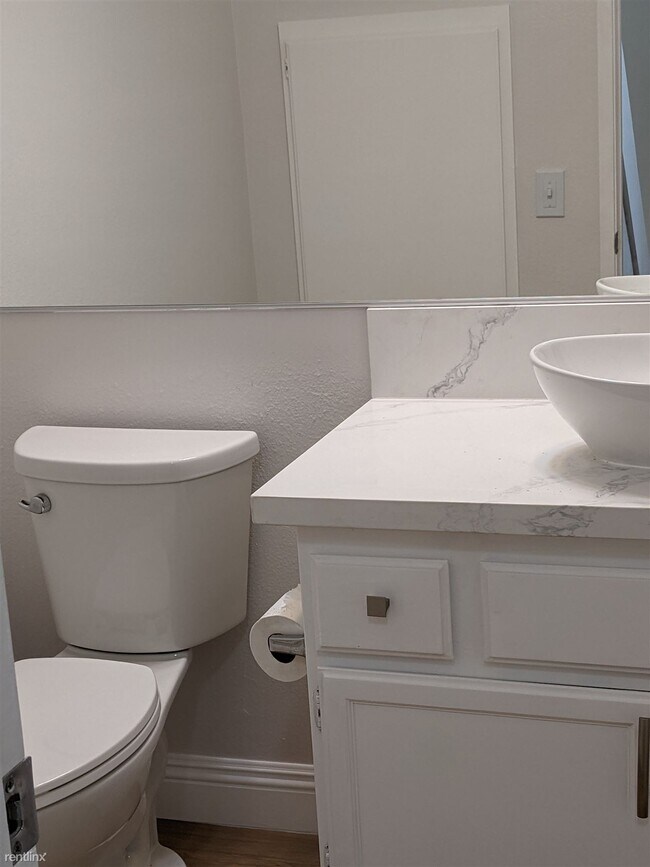 Foto del edificio - 2 br, 2.5 bath Townhome - 1186 Strawberry ...