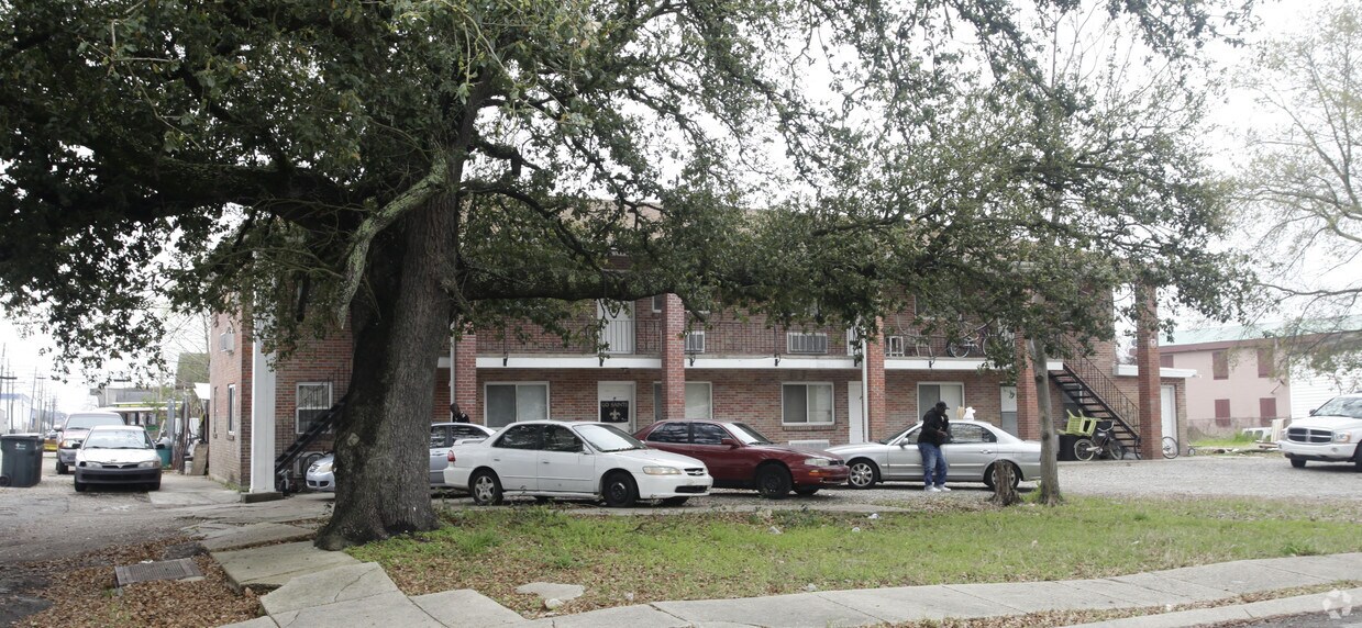 Building Photo - 4334 Clio St