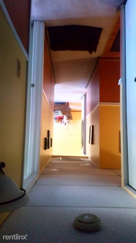Building Photo - 2650 Brookwood Way Dr