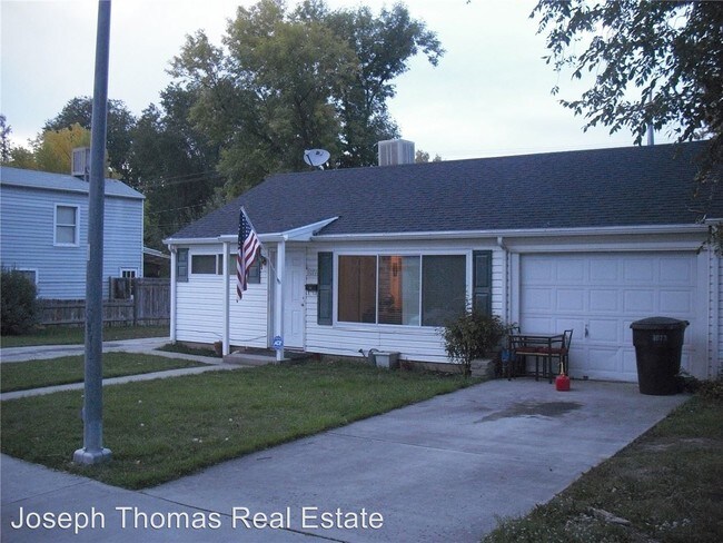 Foto del edificio - 2 br, 1 bath Apartment - 1071 E 150 N