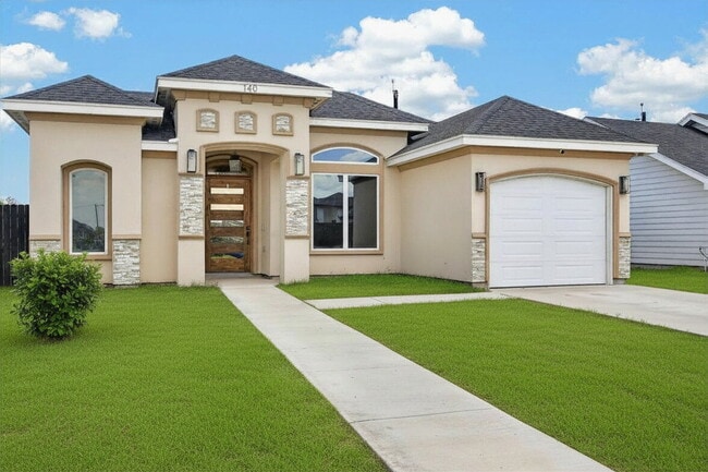 Building Photo - 140 Spanish Oak Dr