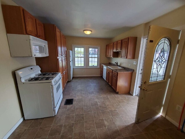 Photo - Renovated 2 Bedroom – First Floor Apartment in East Greenwich!