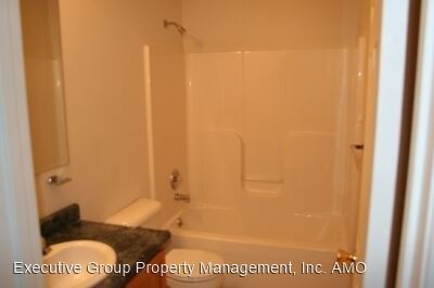 Foto del edificio - 2 br, 1.5 bath House - 121 ASH COURT