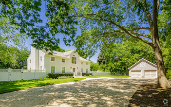 Building Photo - 27 Fieldview Ln