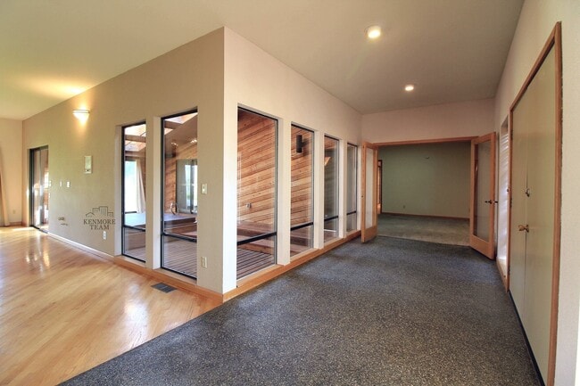 Building Photo - 4 Bedroom, 3 Bath Home in West Richland