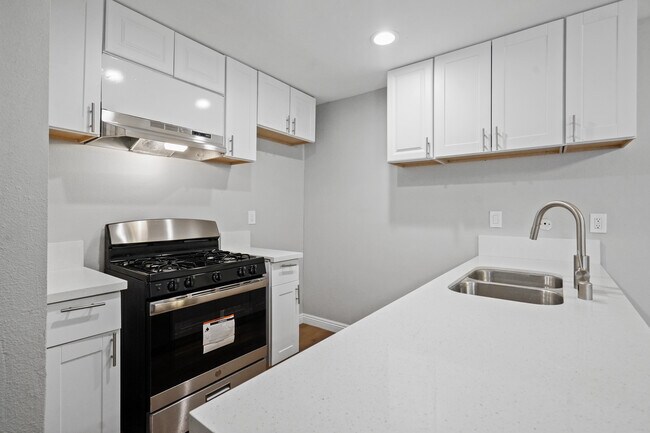 Foto del edificio - 8601 International Ave