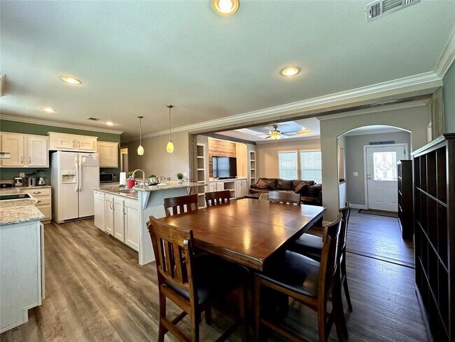 Building Photo - 20547 S Post Oak Blvd
