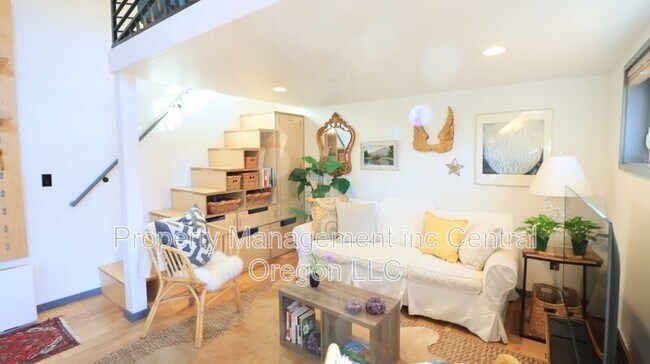 Foto del edificio - 61304 Wizard Ln
