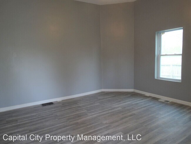 Foto del edificio - 2 br, 1 bath House - 812 Railroad