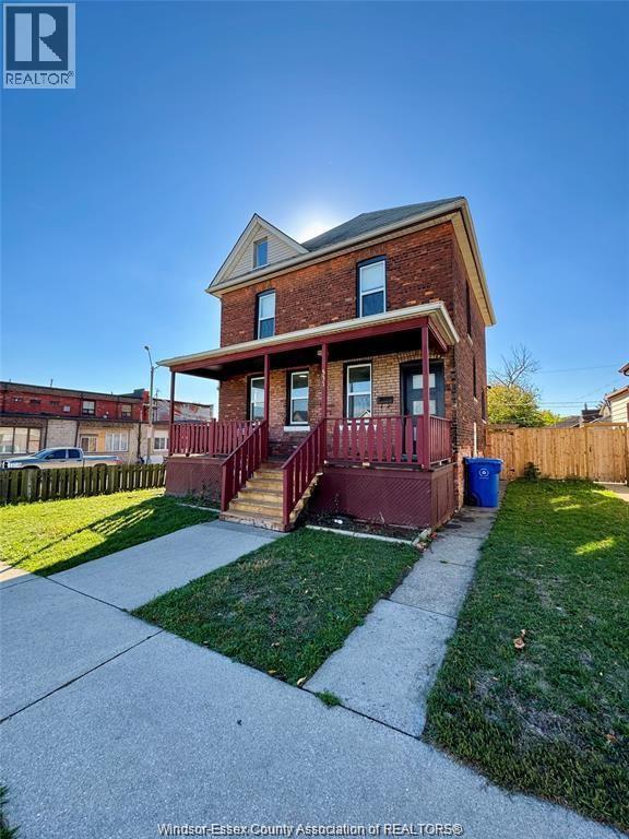 Building Photo - 531 Langlois Ave