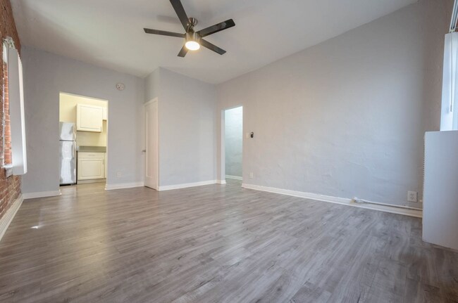Foto del edificio - 130 N Westmoreland Ave