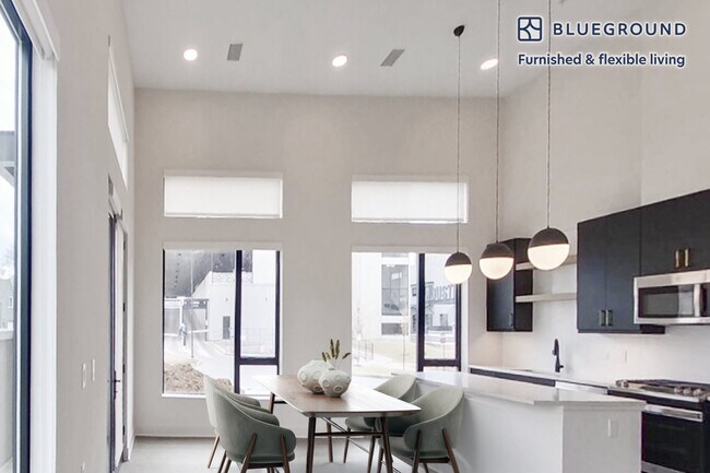 Foto del edificio - 1580 E 39th Ave