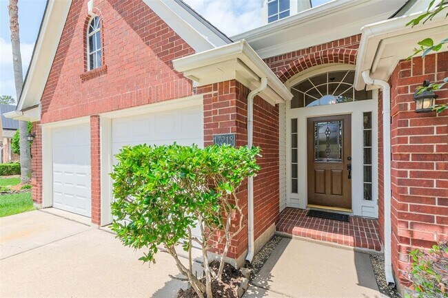Foto del edificio - 17218 Hamilwood Dr