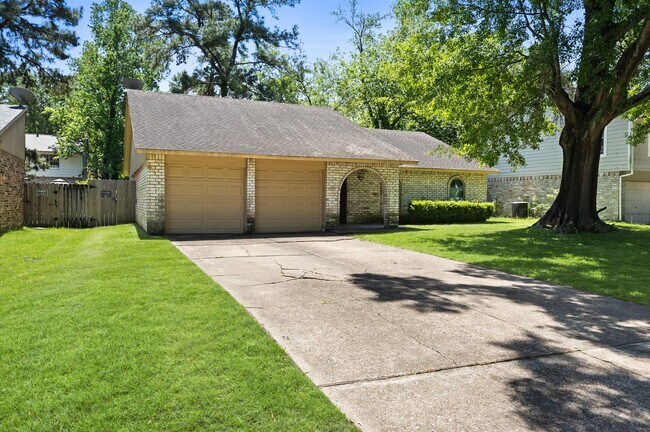 Foto del edificio - 3218 Sycamore Springs Dr