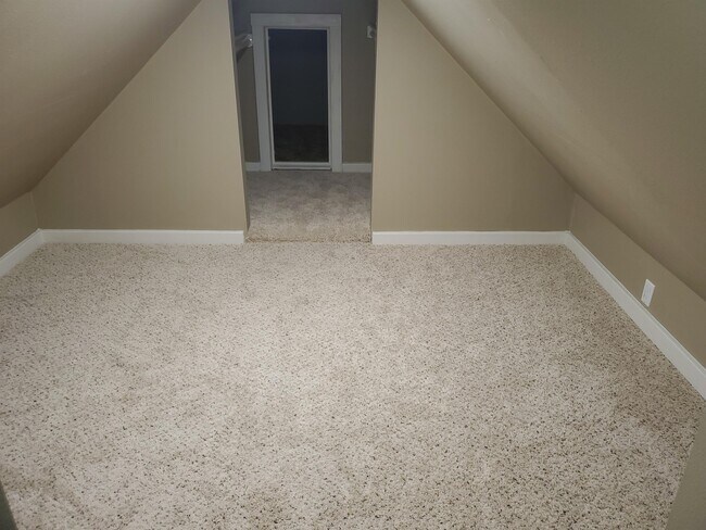 Foto del edificio - 3213 Center St NE