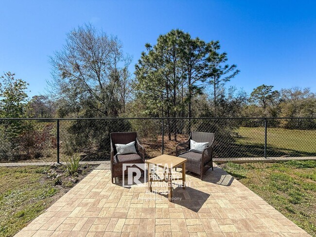 Foto del edificio - 7624 Red Mill Cir