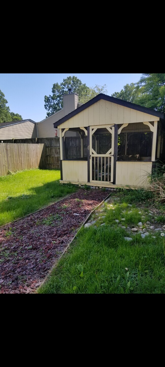 Foto del edificio - 1117 Wildwood Ln