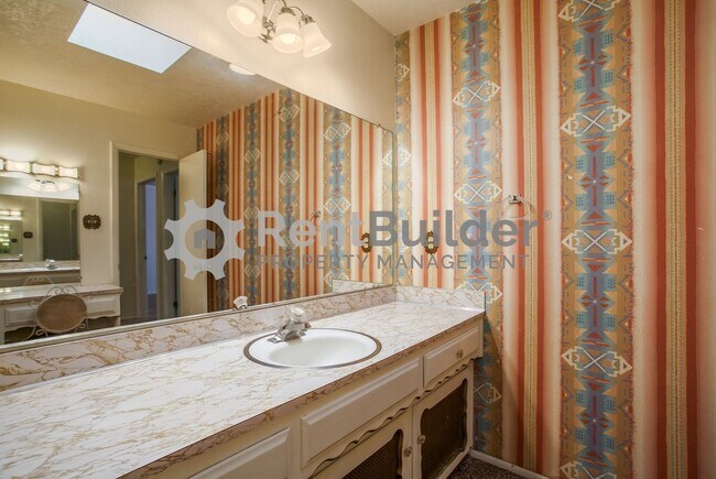 Building Photo - !!CALL US TODAY AT (505) 808-6467 TO SCHED...