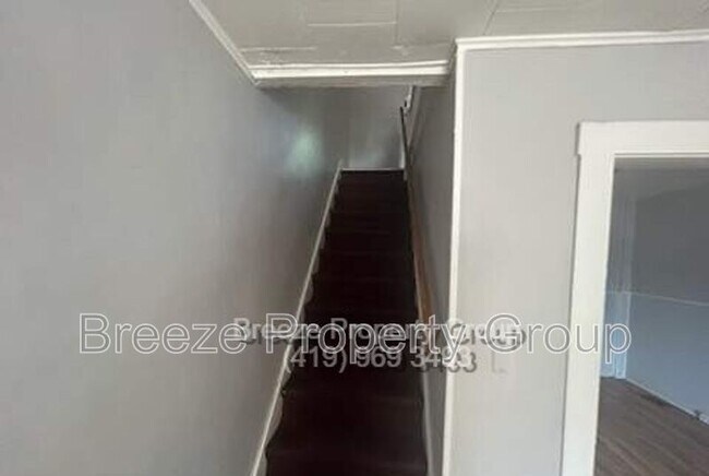 Foto del edificio - 517 E Vine St