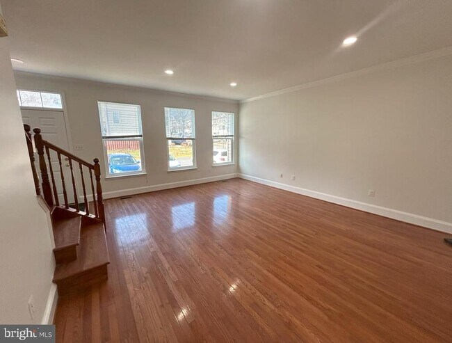 Foto del edificio - 6443 McCoy Rd