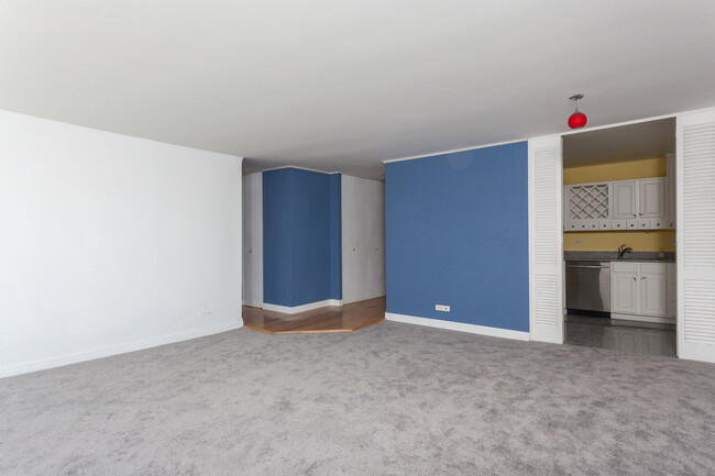 Foto del edificio - 5455 N Sheridan Rd