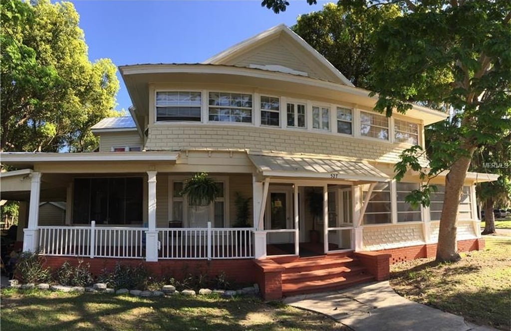  - 527 E Lemon Ave