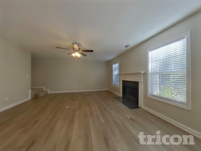 Foto del edificio - 629 Amberwood Dr