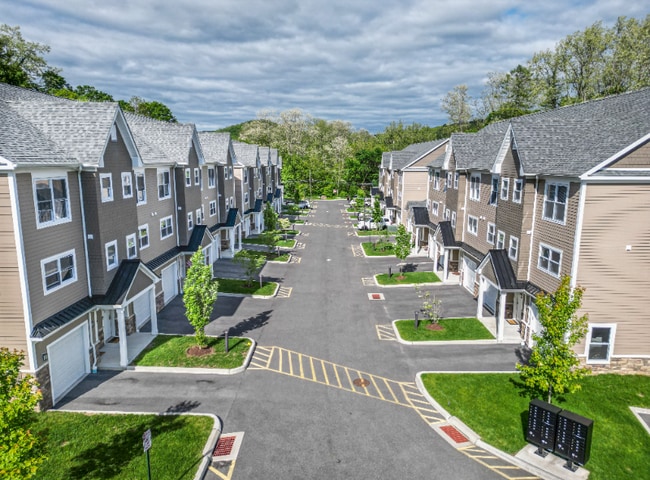 Foto del edificio - 69 Lanesville Rd