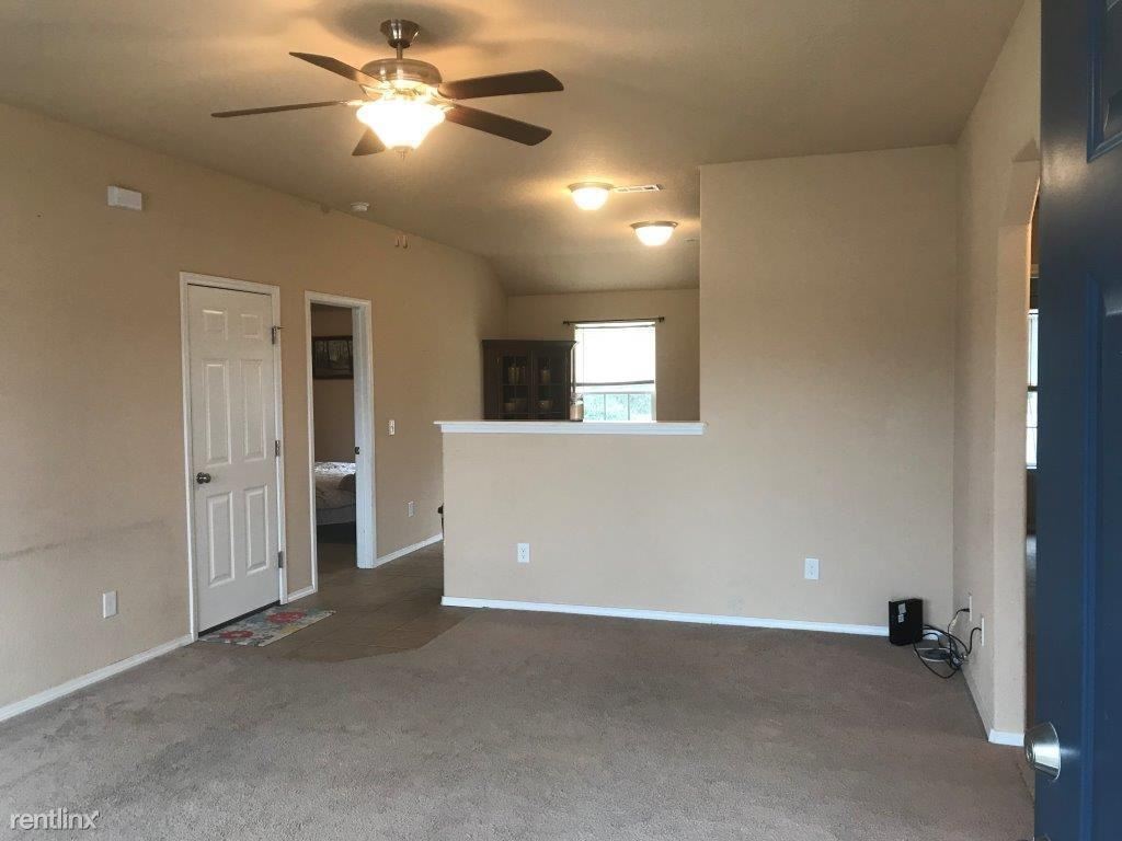 Building Photo - 3 br, 2 bath House - 3005 Southwest Greens...