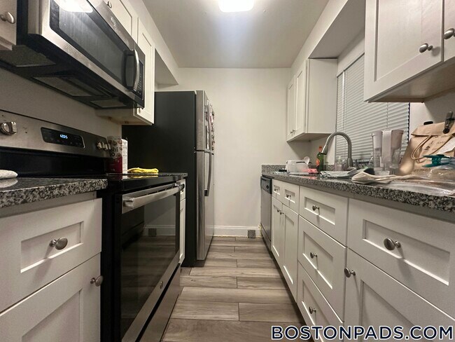 Foto del edificio - 774 Columbus Ave