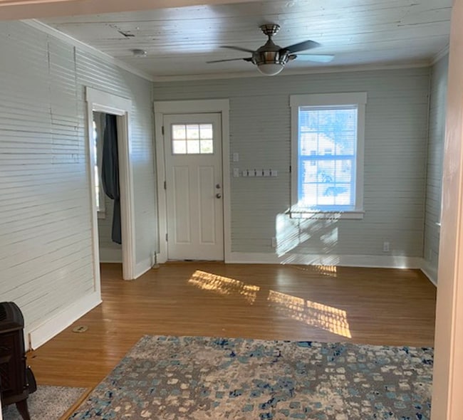 Building Photo - Charming Kalispell Home