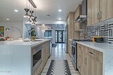 Foto principal - 1539 W Puget Ave