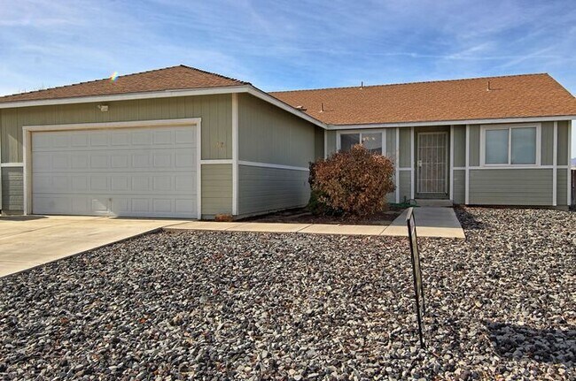 Building Photo - Home located in Donner Trails Subdivision