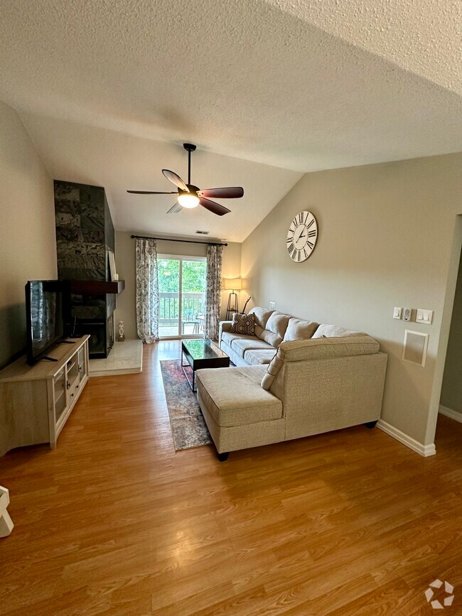 Building Photo - 2218 Canyonlands Dr