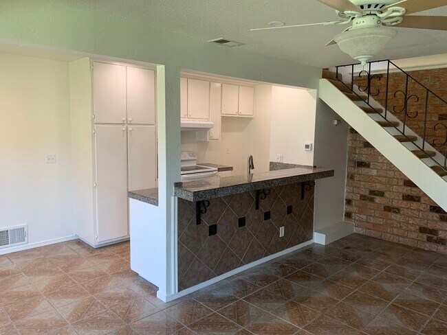 Foto del edificio - 2412 Plata Ct