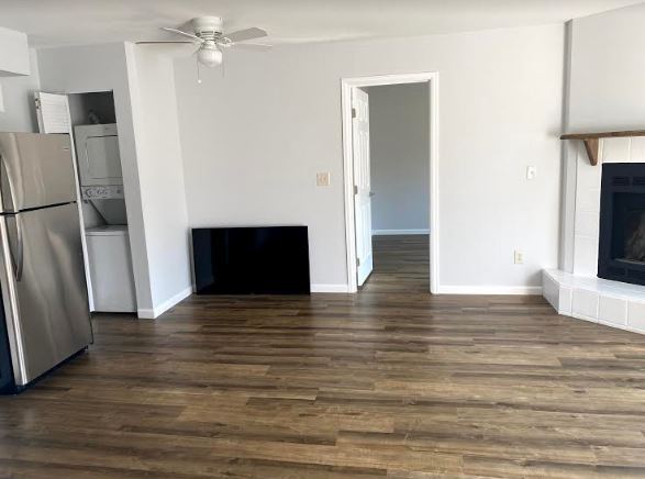 sala de estar - 2512 E Monument St