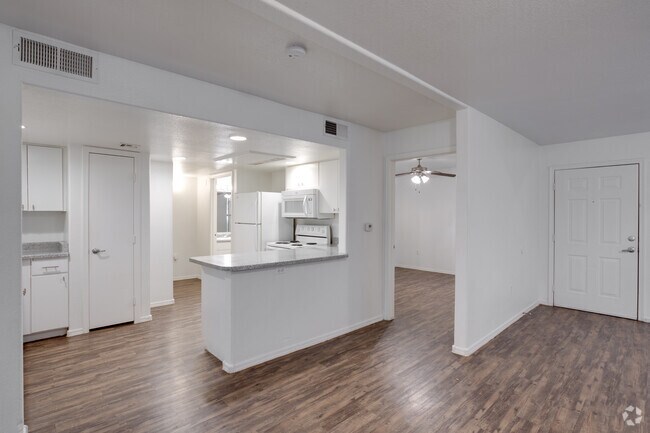 2BR, 2BA - 1,040 SF - Sun Terrace Apartments