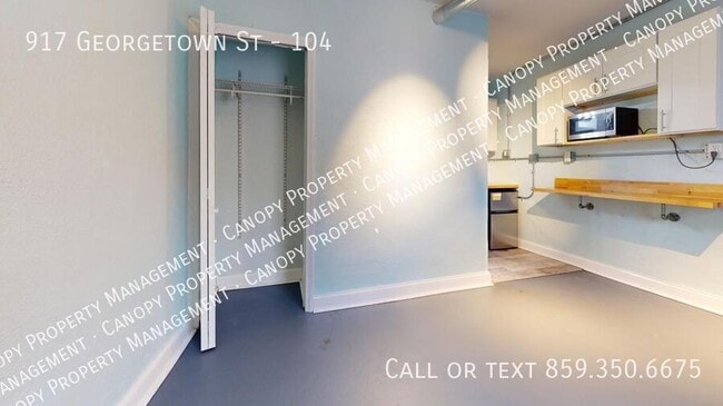 Building Photo - 917 Georgetown St