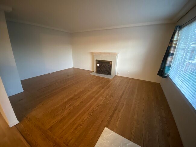 Foto del edificio - 14790 Ruthelen Ct