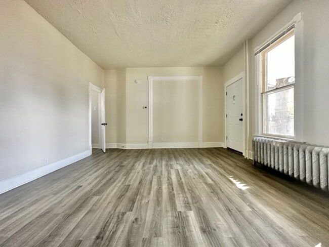 Foto del edificio - 338 S Quincy St