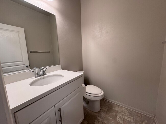 Building Photo - Large Newer Home - 4 Bedroom / 3 1/2 Bath