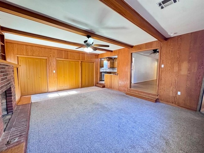 Building Photo - 1304 Downing St