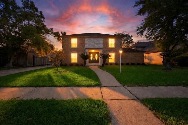 Building Photo - 7914 Oakington Dr