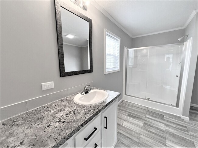 Building Photo - 5173 Coventry Dr